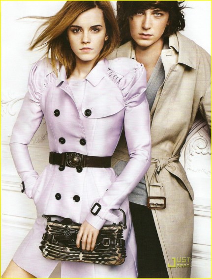 emma watson burberry ad 2010. fashionistas – Emma Watson