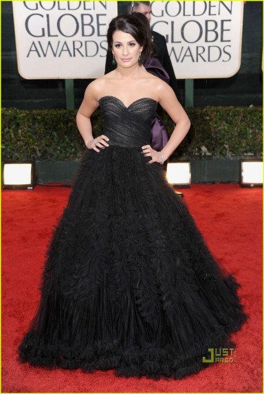  la Renta strapless gown from the 2010 Golden Globes. Feather. Overload.